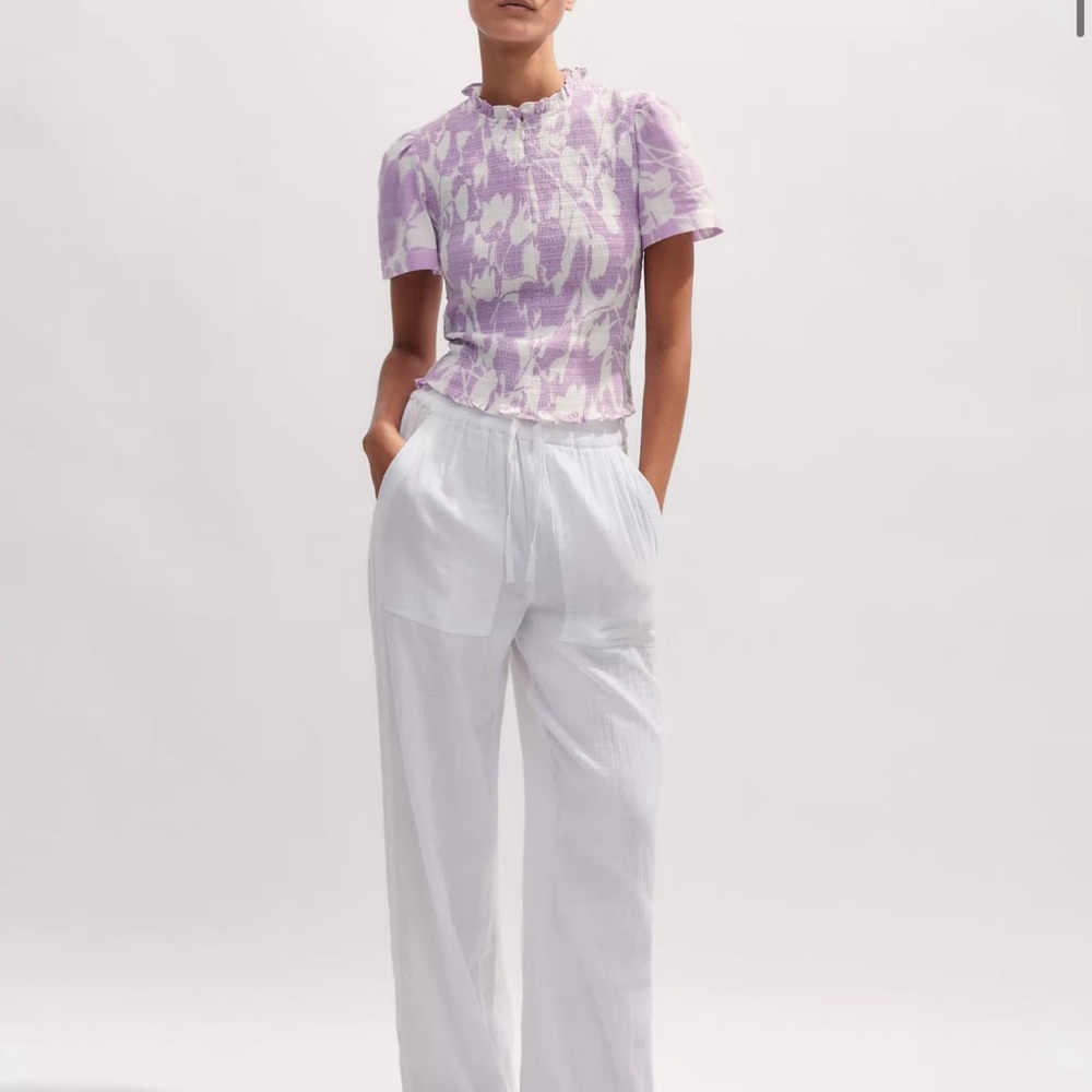 Me+Em Cheesecloth Tulip Print Shirred Zip Top NWT